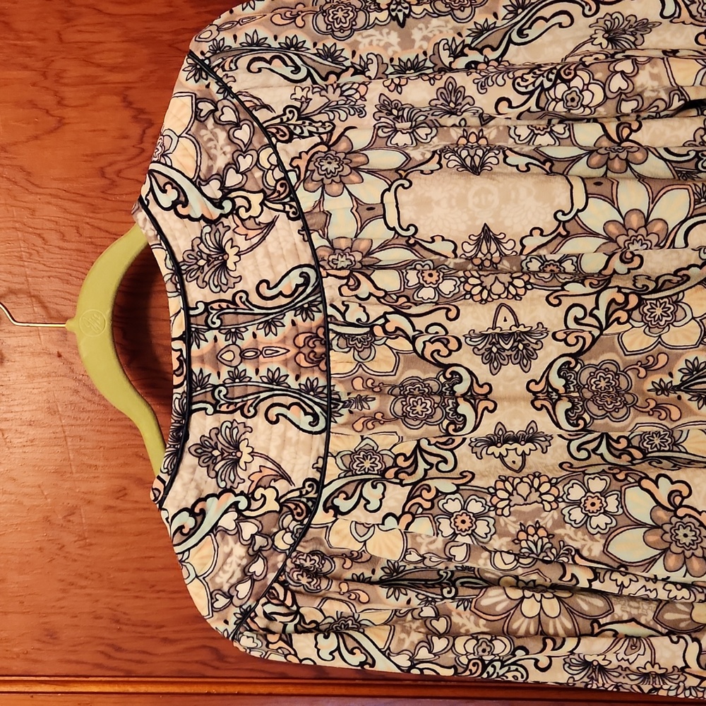 GS Full Zip  Robe - Picture 7 of 8